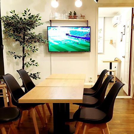 Hongdae Mainstreet Two Room House Сеул Екстер'єр фото
